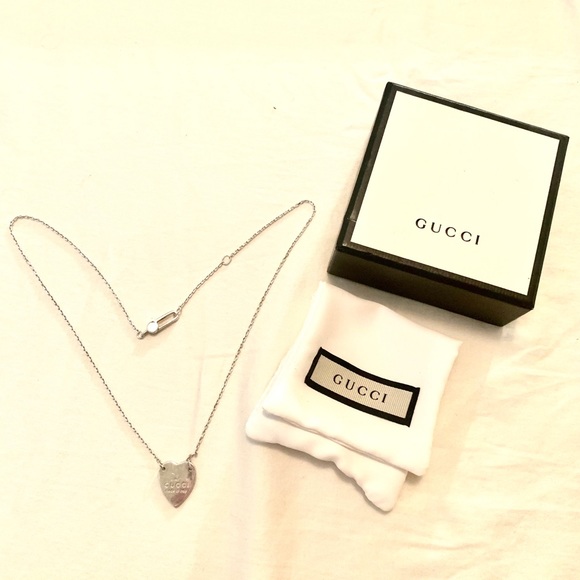Gucci Engraved Heart Trademark Necklace - Picture 1 of 8